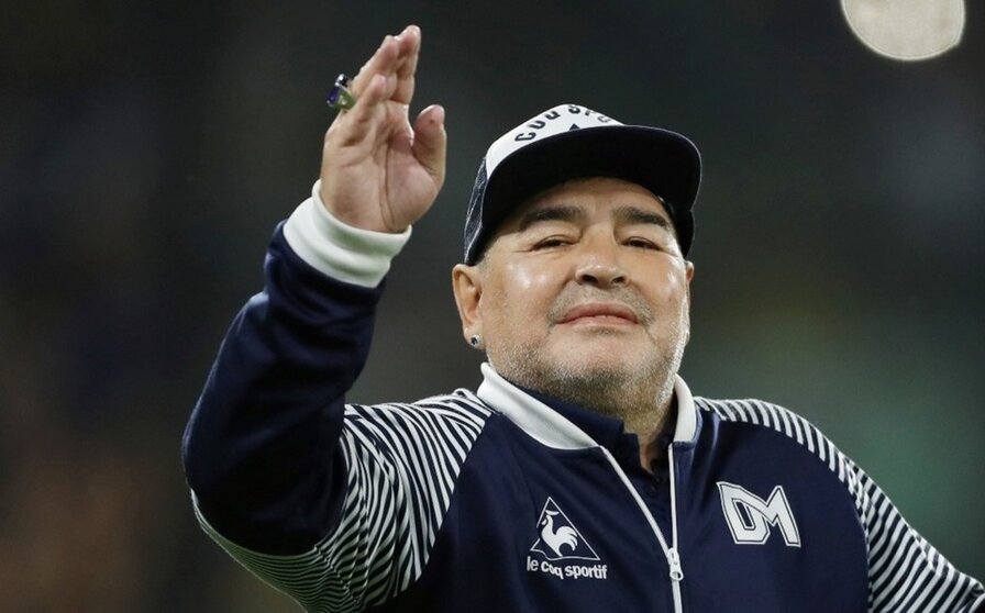 maradona-gimnasia-mano-1604365951750