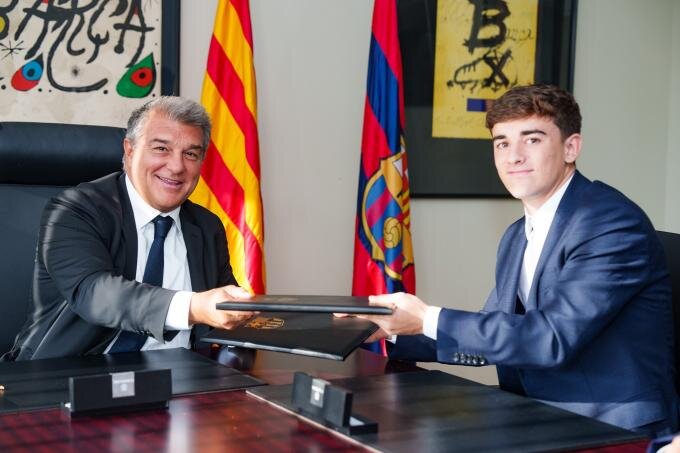 Gavi y Laporta | Foto: FC Barcelona