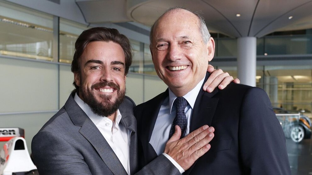 Alonso y Ron Dennis | Foto: McLaren